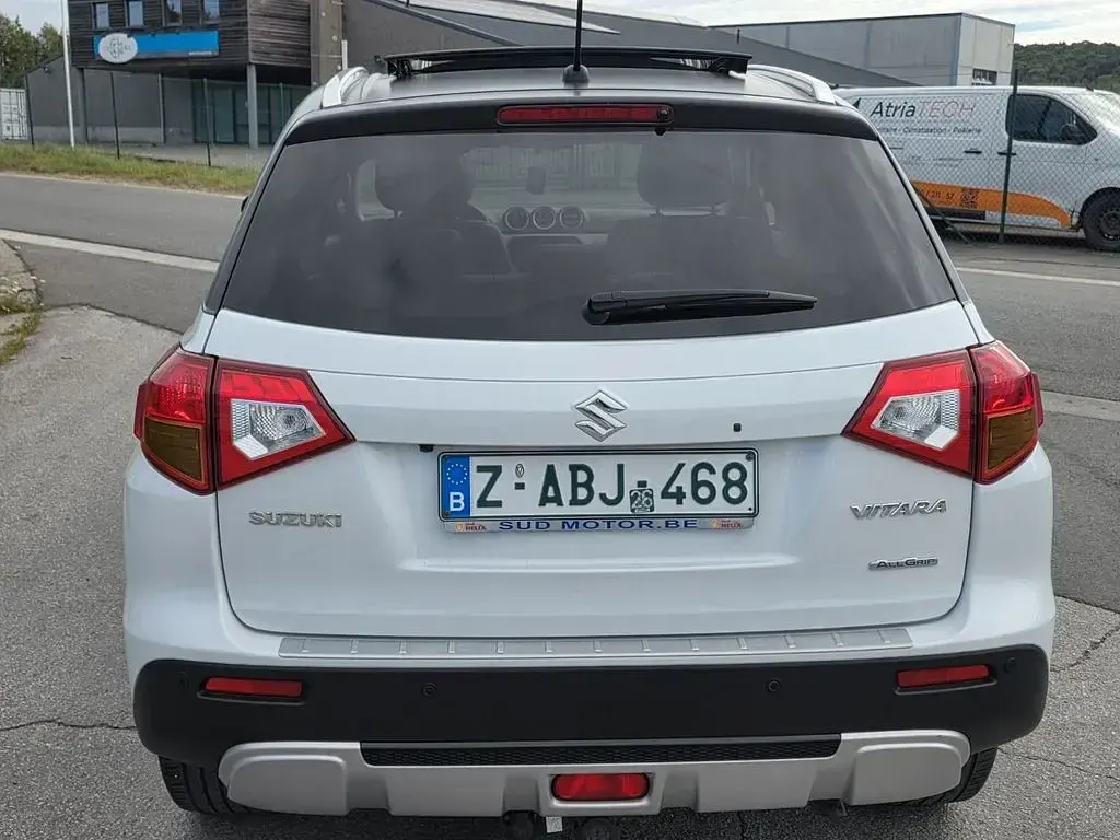 Gebraucht Suzuki Vitara 120 PS (88 kW) 2016 Weiß SUV