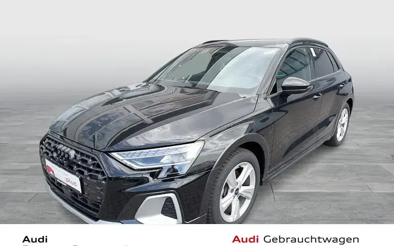 Gebraucht Audi A3 Ambiente 204 PS (150 kW) 2025 Limousine