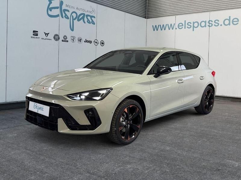 Neu Cupra Leon 150 PS (110 kW) 2025 Grau Limousine
