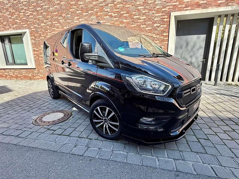 Gebraucht Ford Tourneo Sport 185 PS (136 kW) 2020 Iridion schwarz Van / Kleinbus