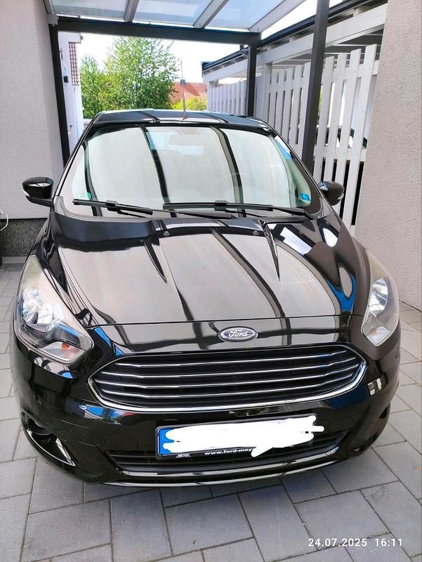 Schwarz Gebraucht 2017 Ford Ka Plus Kleinwagen | 6.800 € (Superpreis) - Bild 1/4