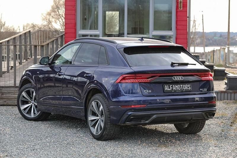 Gebraucht Audi Q8 S-Line 286 PS (210 kW) 2019 Blau SUV