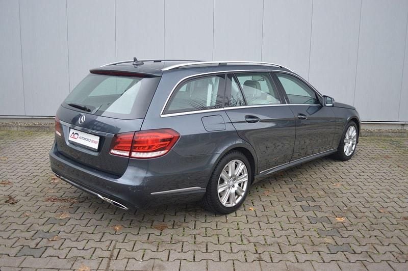 Gebraucht Mercedes E350 306 PS (225 kW) 2013 Grau Kombi