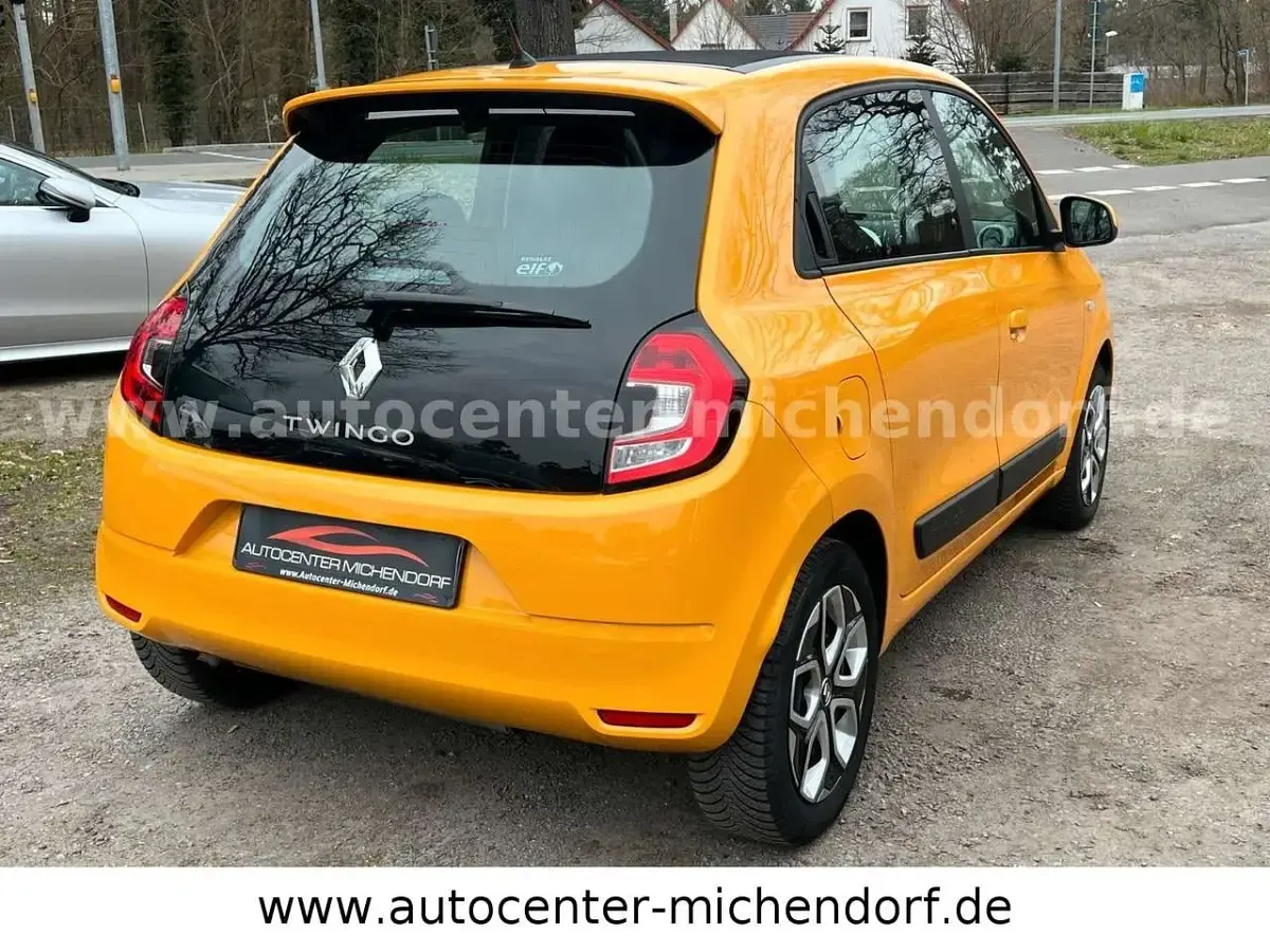 Brugt Renault Twingo LIMITED 73 HK (53 kW) 2020 Gul Hatchback