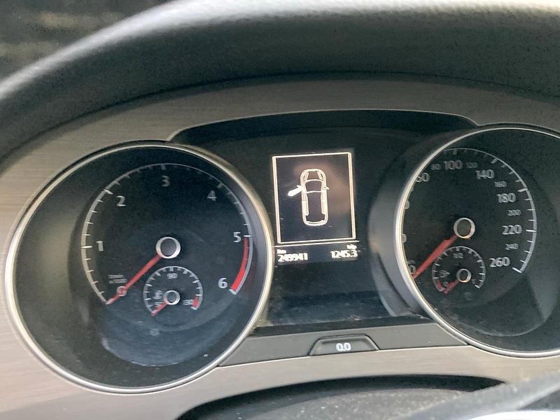 Gebraucht VW Golf VII 110 PS (80 kW) 2014 Schwarz Limousine