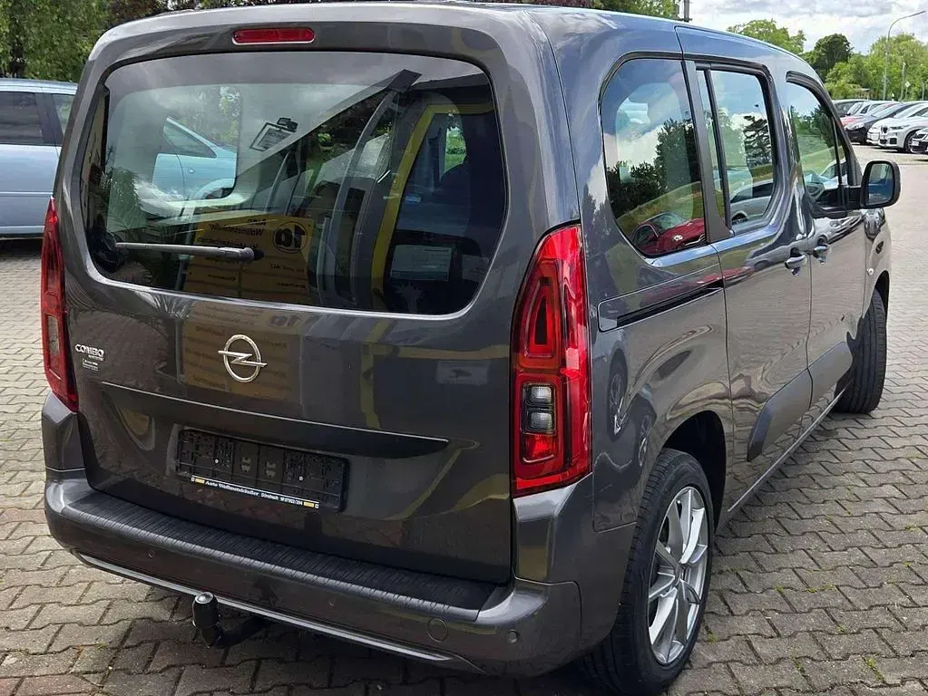 Gebraucht Opel Combo Edition 131 PS (96 kW) 2020 Kontrast grau/quarz silber Van / Kleinbus