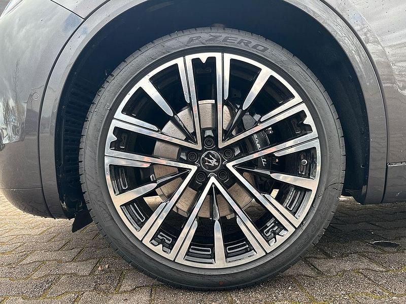 Neu Maserati Grecale 330 PS (242 kW) 2026 Grau SUV