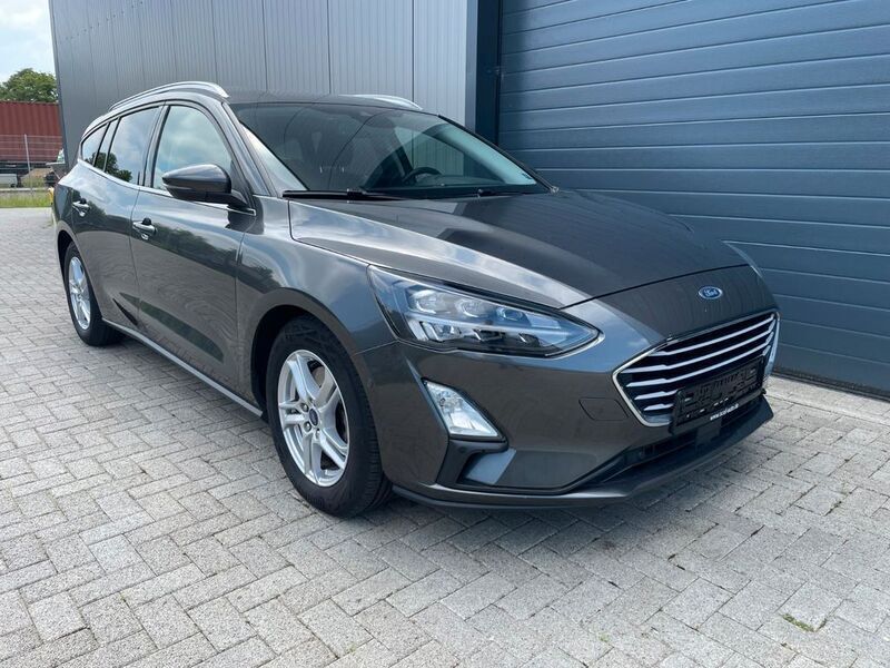Gebraucht Ford Focus Cool & Connect 150 PS (110 kW) 2020 Grau Kombi