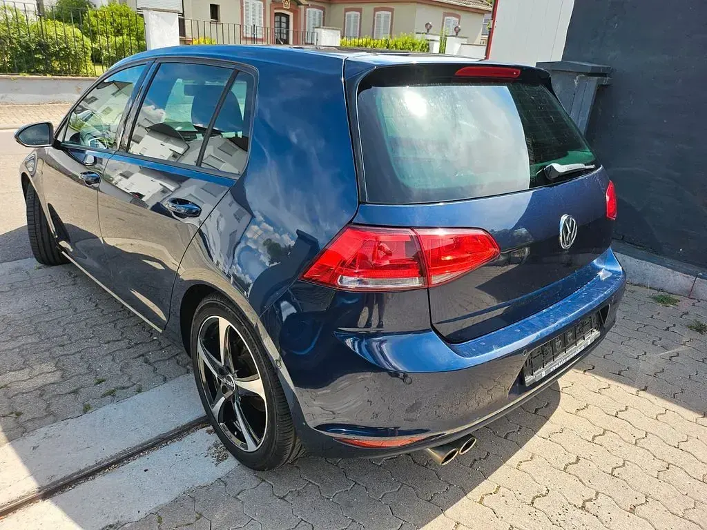 Gebraucht VW Golf VII Cup 140 PS (102 kW) 2014 Blau Limousine