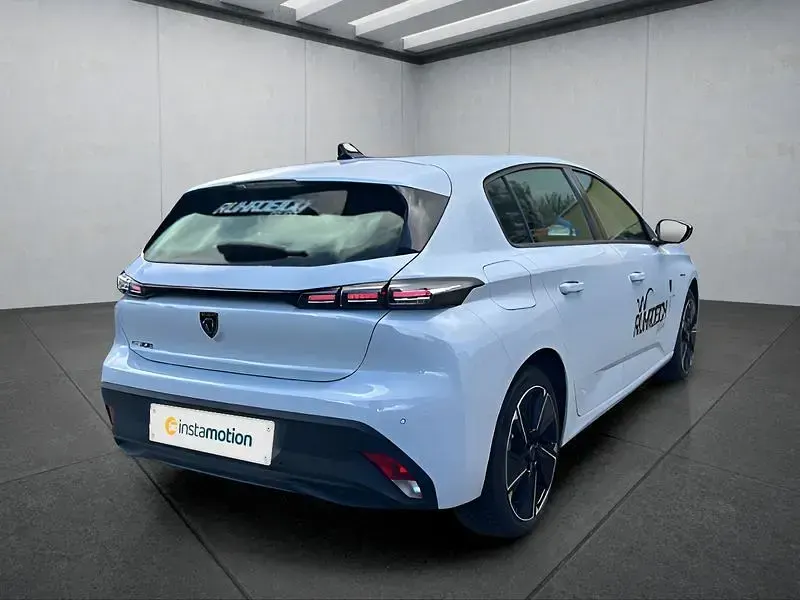 Gebraucht Peugeot e-308 Style 114 kW (156 PS) 2025 Weiss Kleinwagen