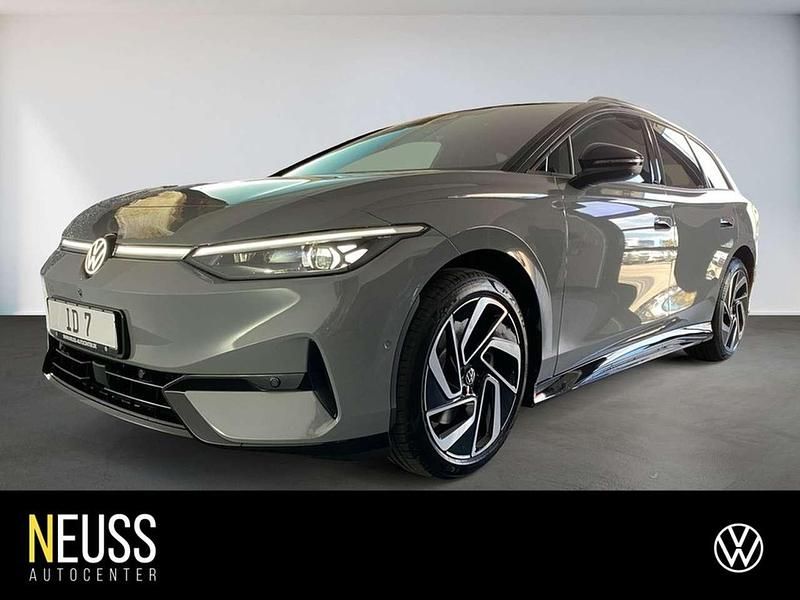 Grau (mondsteingrau schwarz) Neu 2025 VW ID.7 Pro Kombi | 68.025 € (Teuer) - Bild 1/4