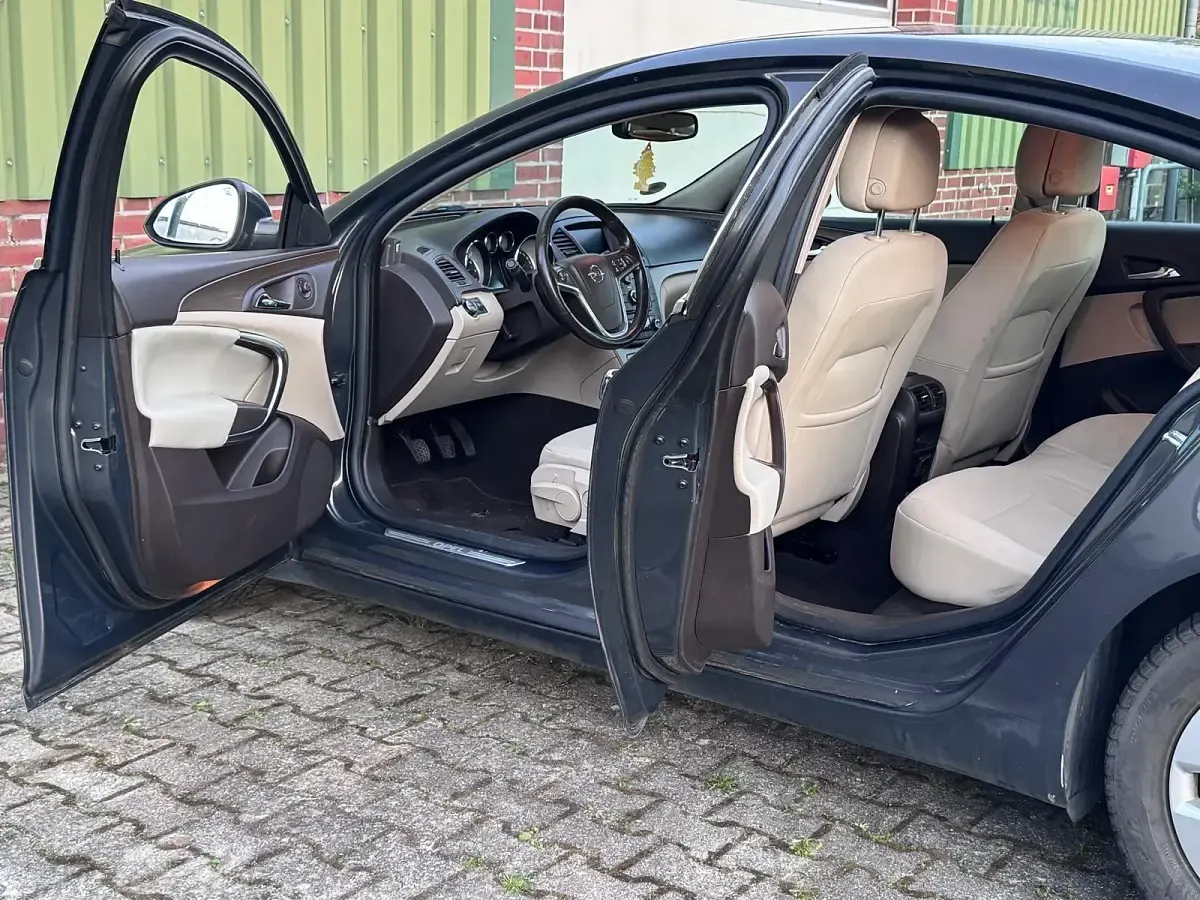 Gebraucht Opel Insignia Edition 2013 Limousine