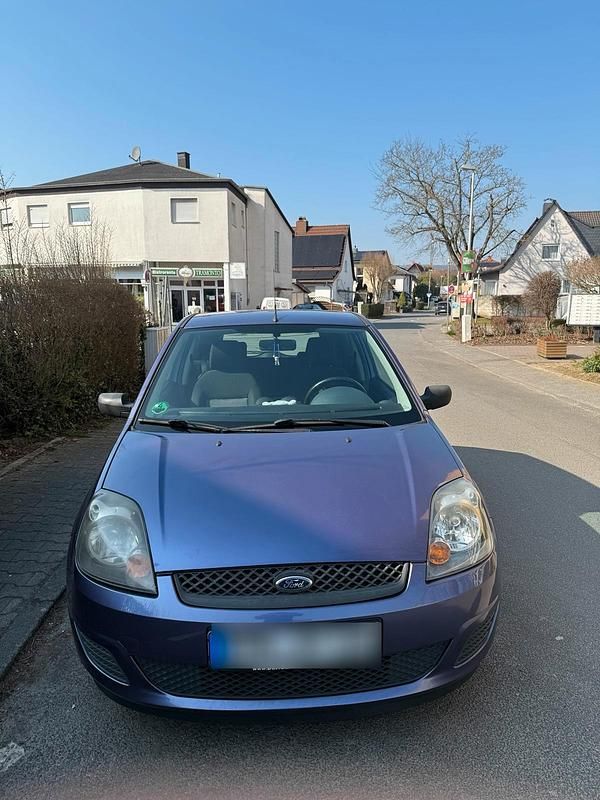 Gebraucht Ford Fiesta 60 PS (44 kW) 2007 Violet Kleinwagen
