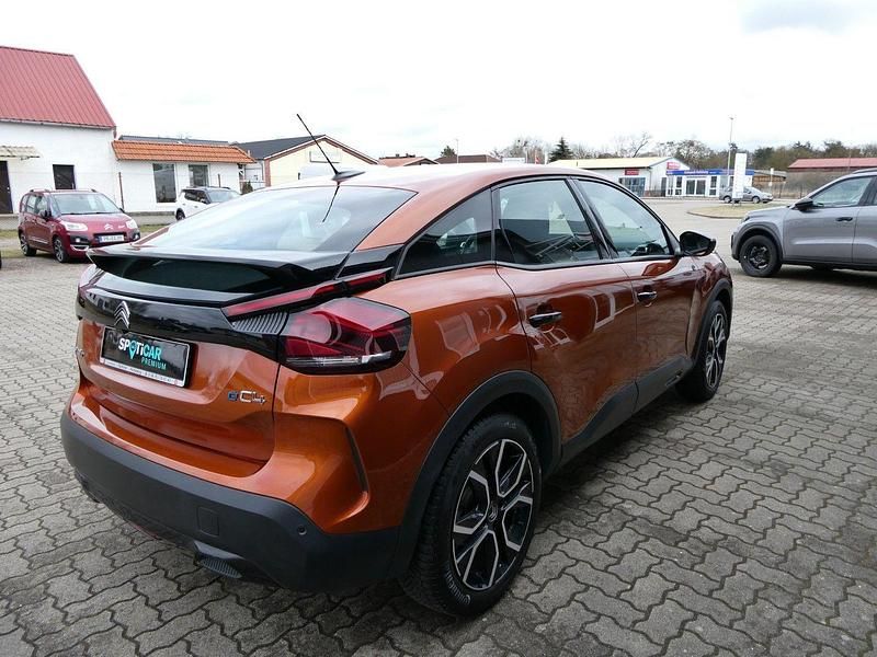 Gebraucht Citroën e-C4 Feel 100 kW (136 PS) 2021 Braun Limousine