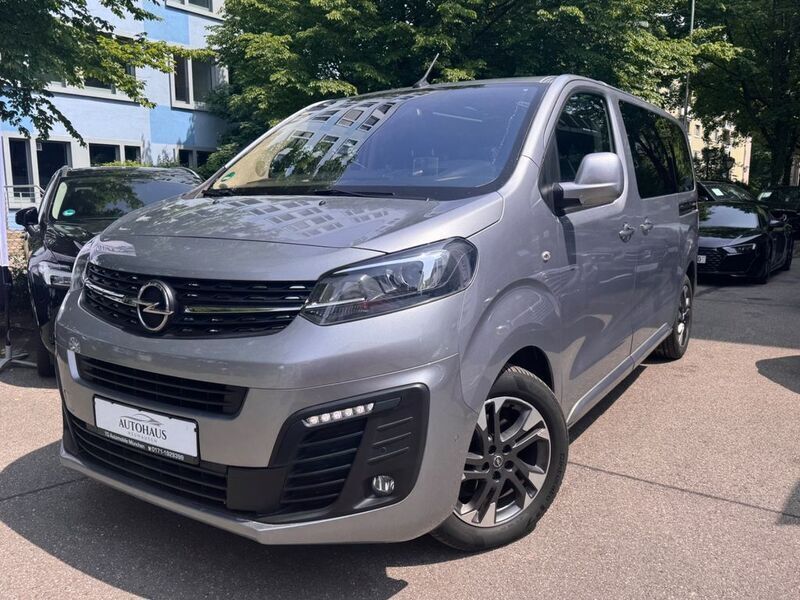 Grau Gebraucht 2021 Opel Zafira Life Elegance Van | 25.999 € (Superpreis) - Bild 1/4