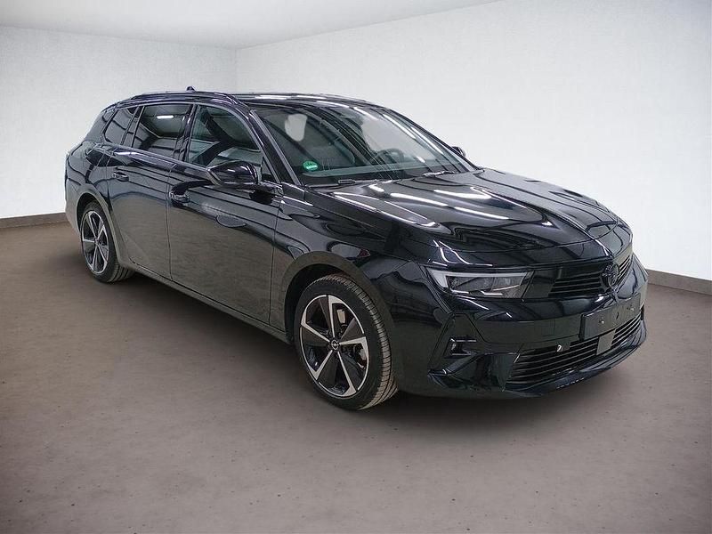 Używany Opel Astra 131 KM (96 kW) 2024 Czarny Kombi