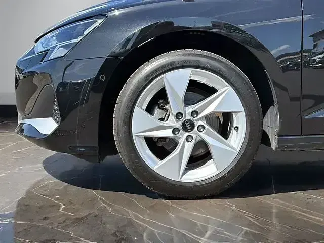 Gebraucht Audi A3 Advanced Plus 150 PS (110 kW) 2025 Mythosschwarz metallic Limousine