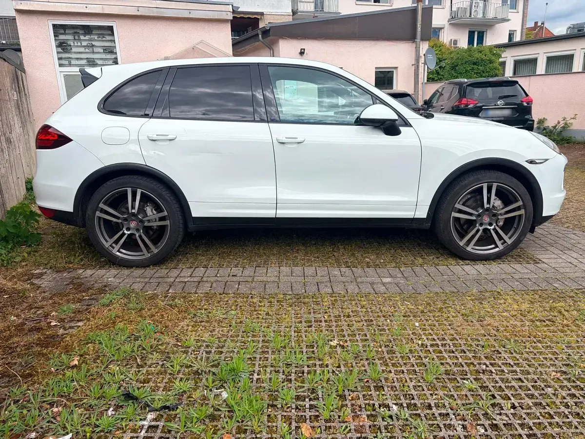Gebraucht Porsche Cayenne S 382 PS (280 kW) 2013 Weiß SUV