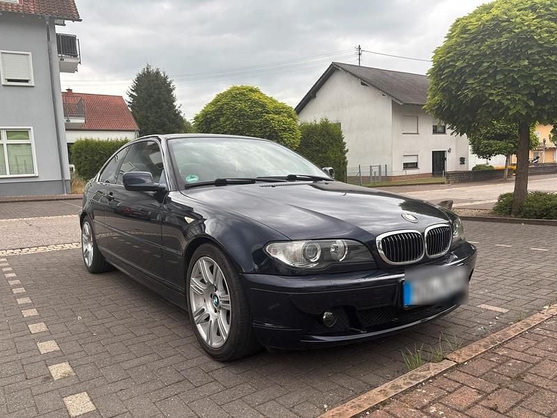 Blau Gebraucht 2005 BMW 320 Coupé | 5.349 € - Bild 1/4