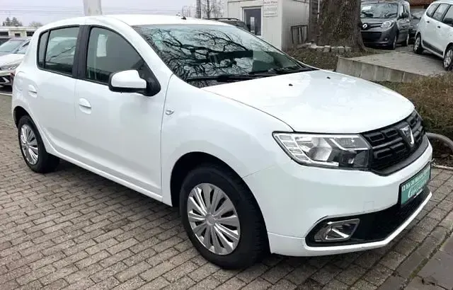 Gebraucht Dacia Sandero Lauréate 90 PS (66 kW) 2017 Weiß Limousine