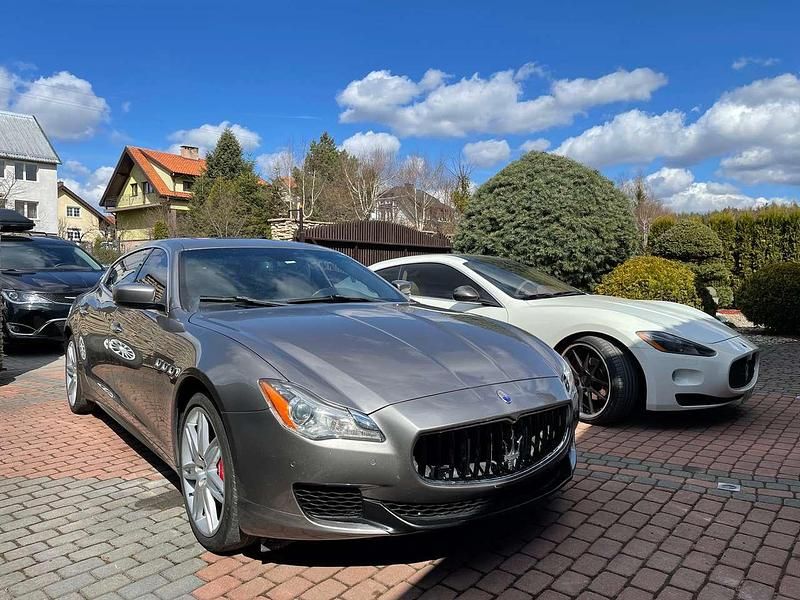 Grau Gebraucht 2016 Maserati Quattroporte Limousine | 29.990 € - Bild 1/4