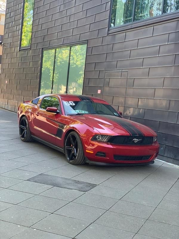 Rot Gebraucht 2012 Ford Mustang Coupé | 10.500 € (Superpreis) - Bild 1/4