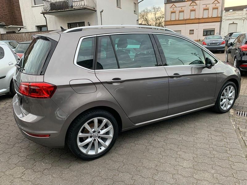 Gebraucht VW Golf Sportsvan Highline 125 PS (91 kW) 2015 Grau Van / Kleinbus