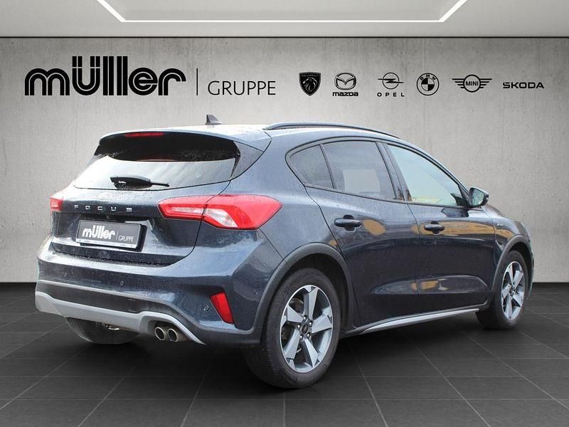 Gebraucht Ford Focus Active X 120 PS (88 kW) 2021 Blau Limousine