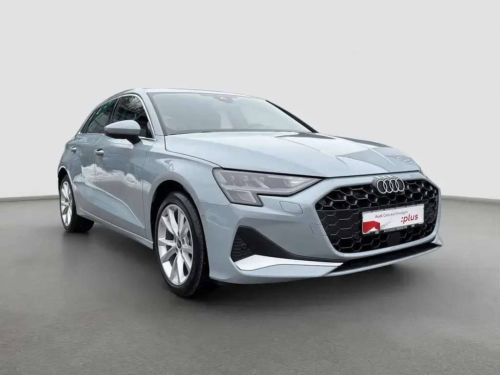 Gebraucht Audi A3 Advanced Plus 150 PS (110 kW) 2025 Grau Limousine