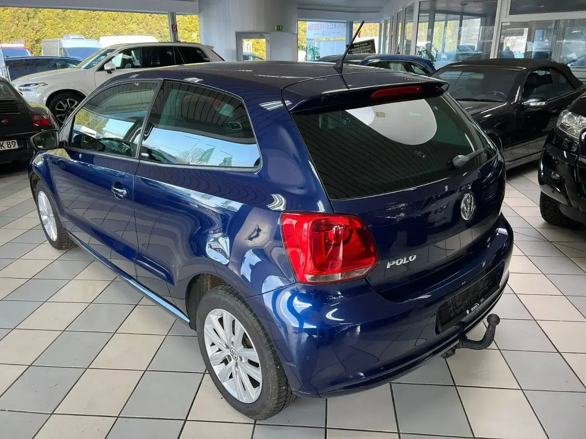 Gebraucht VW Polo Style 60 PS (44 kW) 2012 Blau Kleinwagen