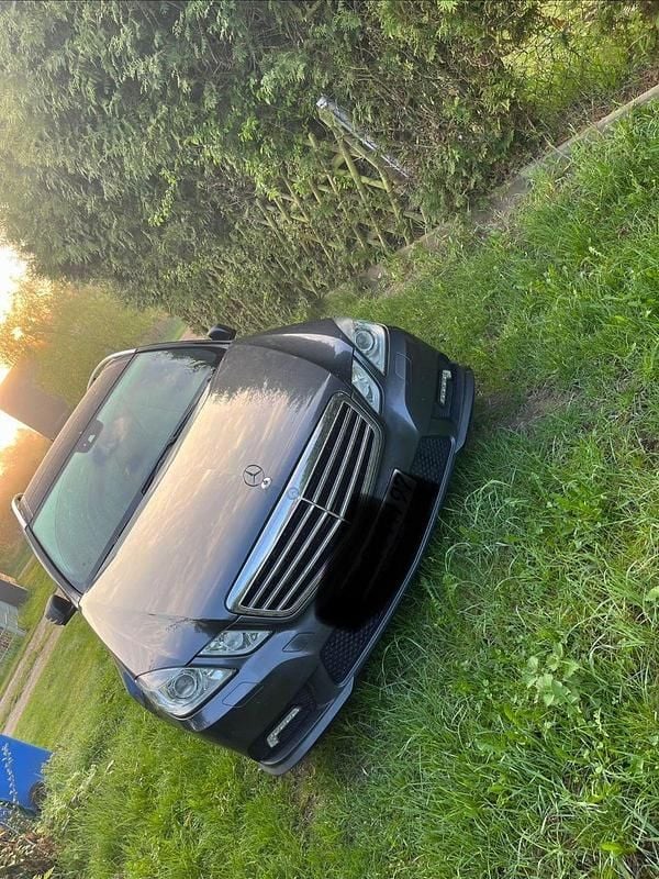 Gebraucht Mercedes E350 Avantgarde 231 PS (169 kW) 2010 Grau Kombi