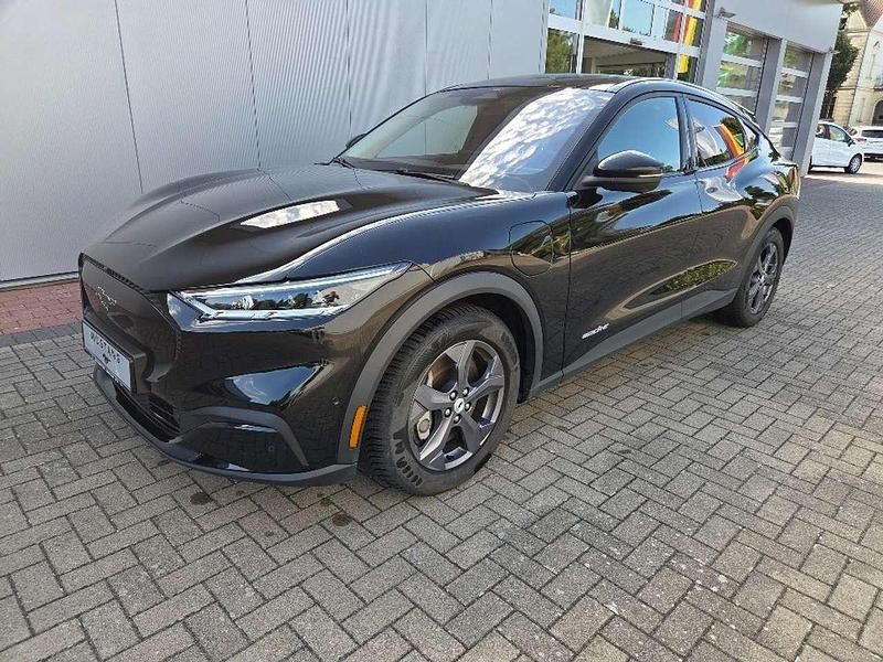 Absolute black Gebraucht 2023 Ford Mustang Mach-E Basis SUV | 32.000 € (Superpreis) - Bild 1/4
