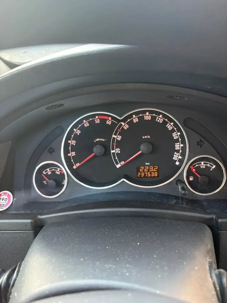 Gebraucht Opel Meriva 101 PS (74 kW) 2007 Silber Van / Kleinbus