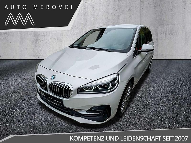 Mineralweiss Gebraucht 2023 BMW 218 Luxury Line Van / Kleinbus | 23.995 € (Fairer Preis) - Bild 1/4