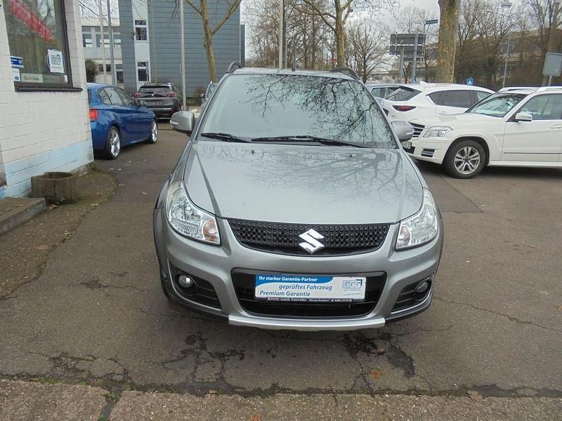 Gebraucht Suzuki SX4 Style 135 PS (99 kW) 2013 Grau SUV