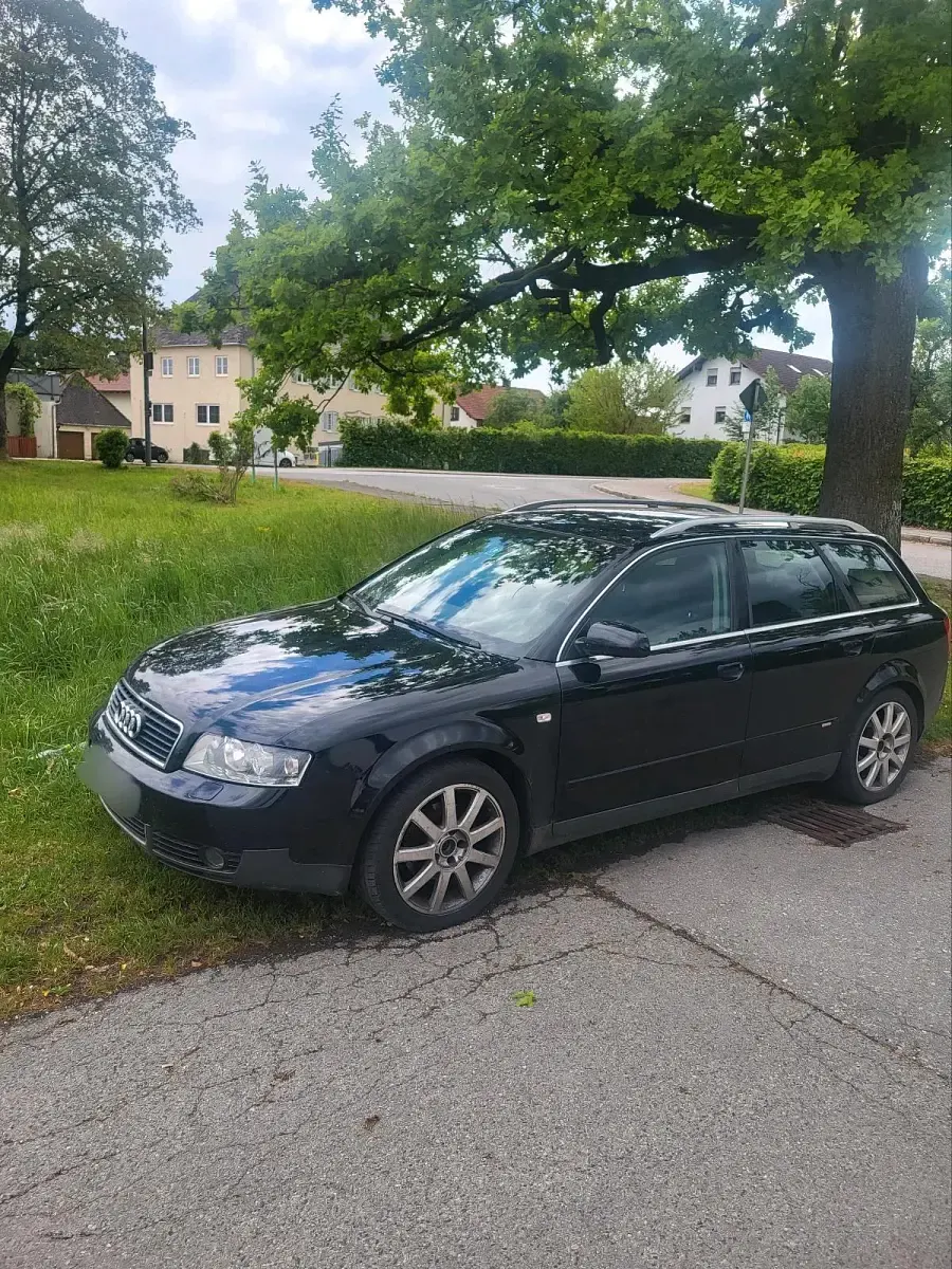 Gebraucht Audi A4 S-Line 131 PS (96 kW) 2002 Schwarz Kombi