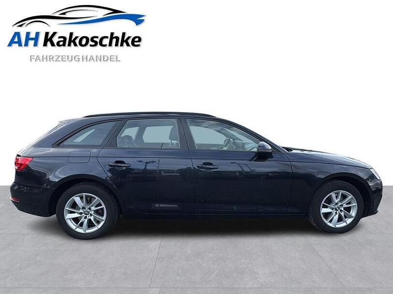 Gebraucht Audi A4 Sport 150 PS (110 kW) 2016 Mondscheinblau metallic Limousine