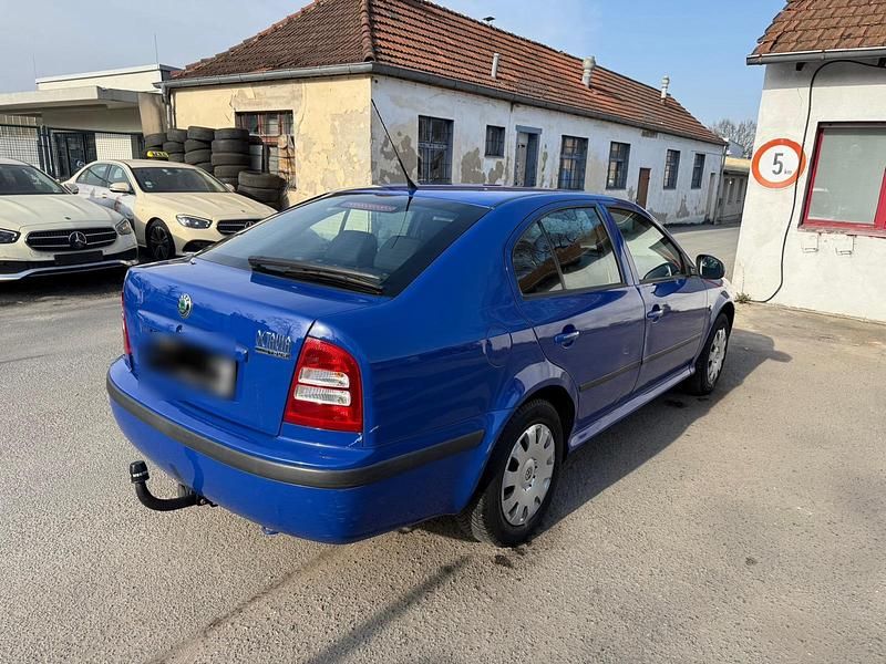 Gebraucht Skoda Octavia 102 PS (75 kW) 2009 Blau Limousine