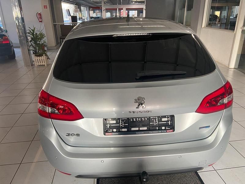 Gebraucht Peugeot 308 150 PS (110 kW) 2015 Silber Kombi