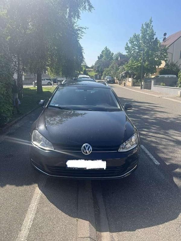 Gebraucht 2016 VW Golf VII Allstar Limousine | 7.800 € (Superpreis) - Bild 1/4