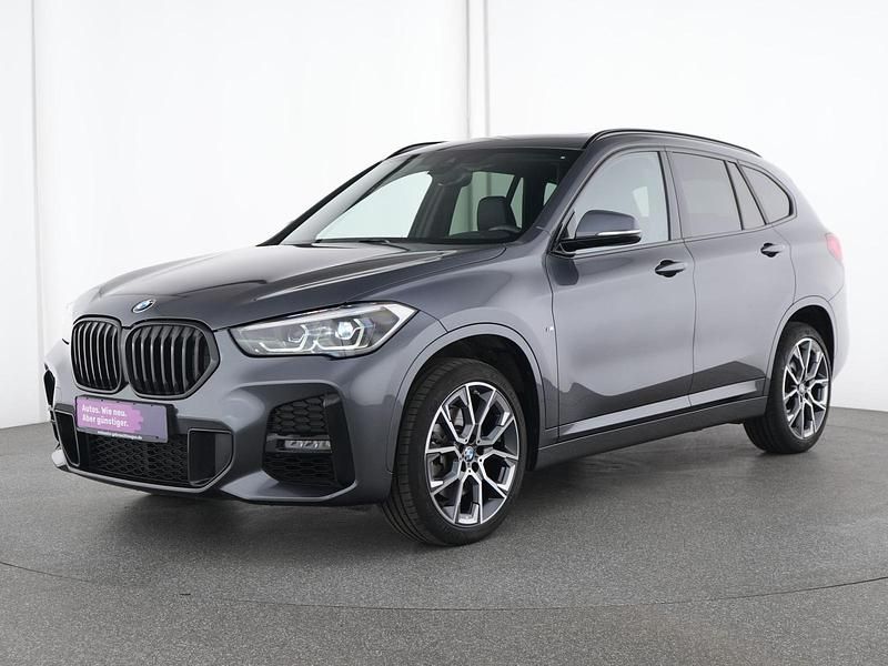 Mineralgrau Gebraucht 2021 BMW X1 M Sport SUV | 33.422 € (Fairer Preis) - Bild 1/4