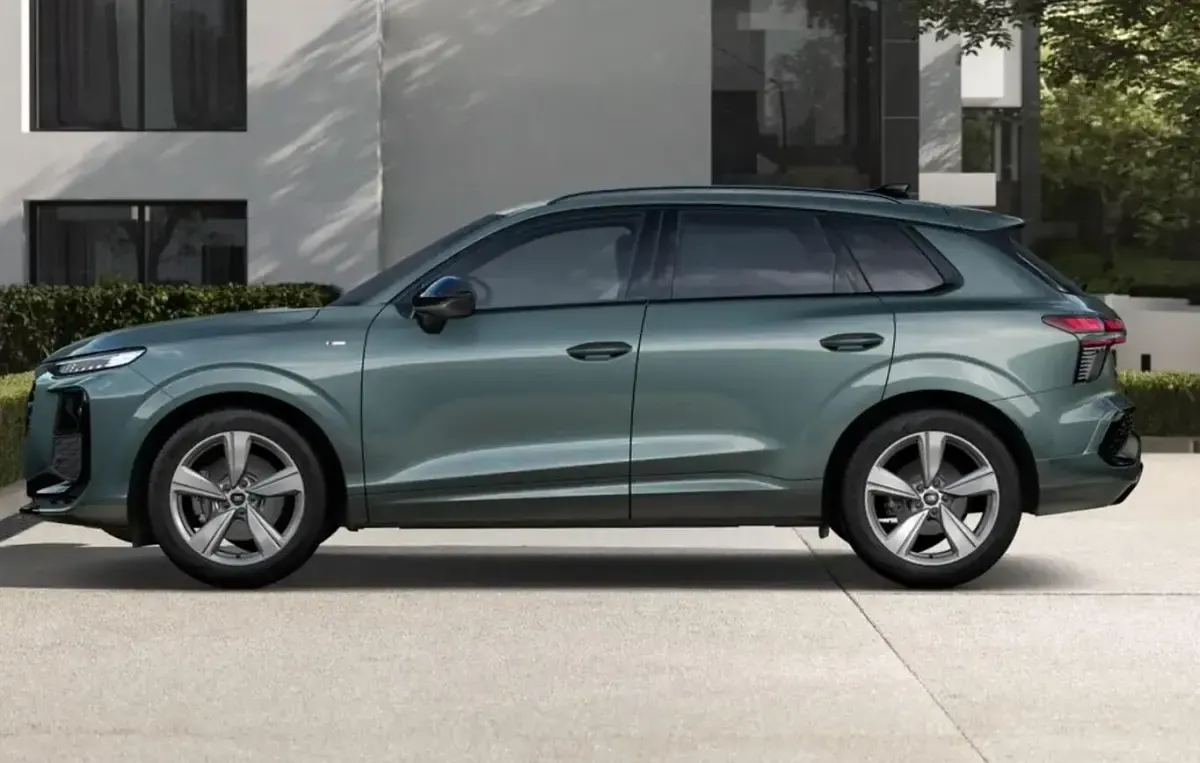 Neu Audi Q3 S-Line 204 PS (150 kW) 2026 Salbeigrün metallic SUV