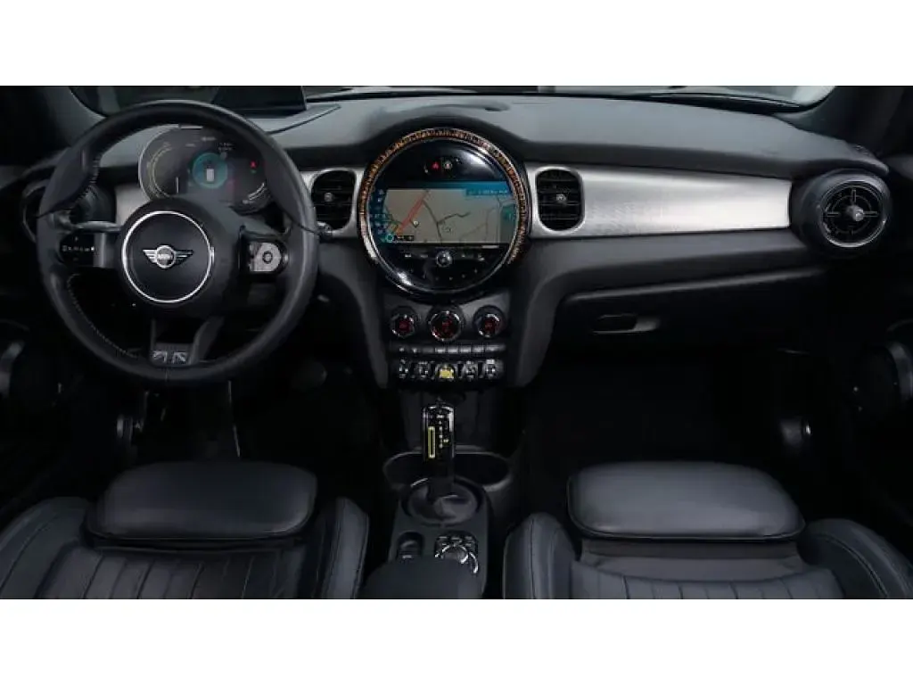 Gebraucht Mini Cooper 135 kW (184 PS) 2022 Midnight black (metallic) Kleinwagen