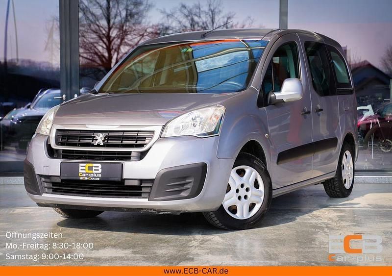Gebraucht Peugeot Partner Tepee Active 99 PS (72 kW) 2015 Grau Van / Kleinbus