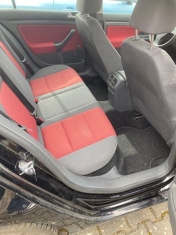 Brugt VW Golf IV Trendline 80 HK (58 kW) 2006 Sort Sedan