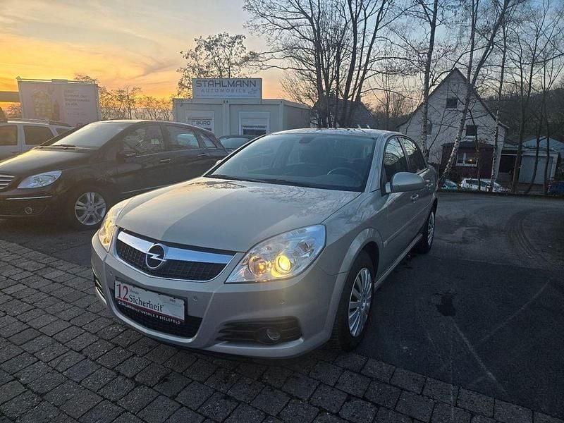 Grau Gebraucht 2006 Opel Vectra Edition Limousine | 5.950 € - Bild 1/4