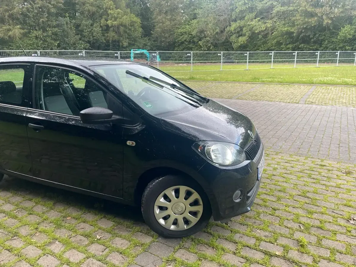 Gebraucht Skoda Octavia 68 PS (50 kW) 2015 Schwarz Kombi
