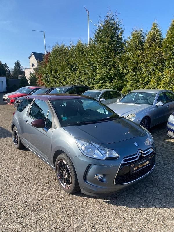 Gebraucht Citroën DS3 96 PS (70 kW) 2011 Grau Kleinwagen