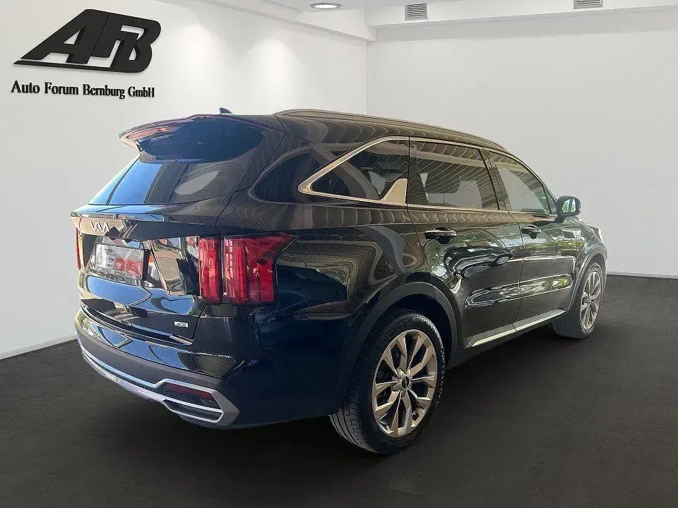 Gebraucht Kia Sorento Premium 193 PS (141 kW) 2023 Schwarz SUV
