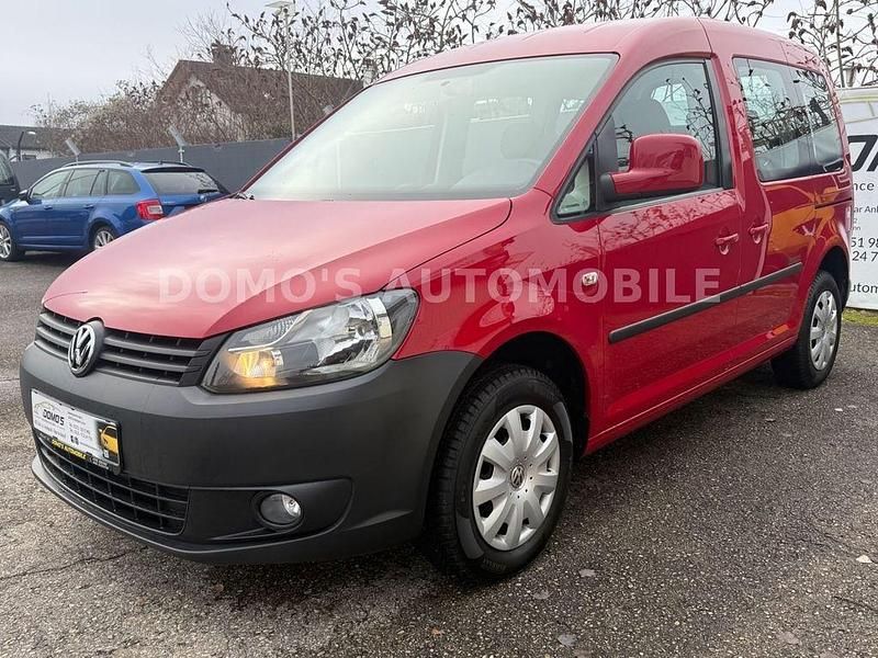 Gebraucht VW Caddy Trendline 102 PS (75 kW) 2012 Rot Van / Kleinbus